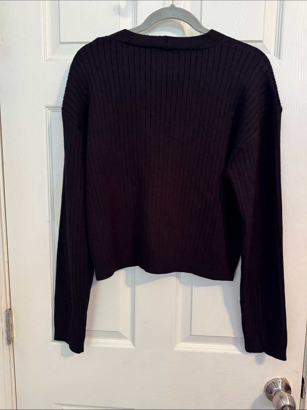 Black Ribbed V-Neck Button Cardigan - Picture 3 of 3